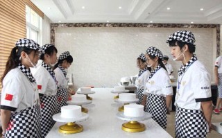 福州哪里可以学西点（福州哪里可以学西点）