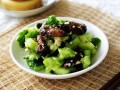 蚕蛾拌黄瓜哪里菜（蚕蛾拌黄瓜哪里菜好吃）