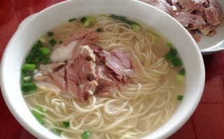 中国最好吃的面在哪里（中国哪里的羊肉汤最有名）