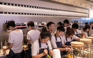 喜茶服务员好做吗,奶茶服务员怎么样工作