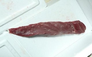 猪身上哪里的肉最好吃（猪的哪个部位肉煮起来比较嫩,好吃点）
