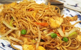 河南哪里炒面好吃（河南哪里炒面好吃又好吃）