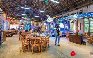 小学旁边开快餐店怎么样（学校室外小屋可以做餐饮吗）