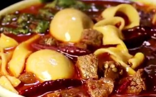 牛肉板面哪里好（安丘牛肉板面哪个好吃）