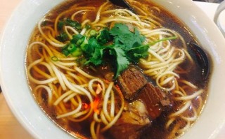 李先生牛肉面怎么样（李先生牛肉面待遇如何啊）