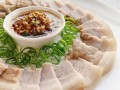 蒜泥白肉是哪里的菜（蒜泥白肉是哪里的菜系）