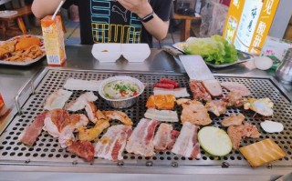 韩式自助烧烤怎么样（烤肉店服务员累吗）
