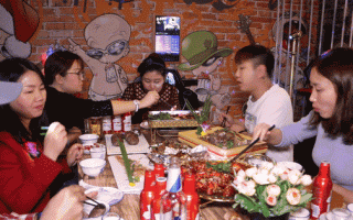 我想开个餐厅，如果吃饭喝酒唱歌在一个包厢好吗,一点利餐饮有限公司怎么样啊