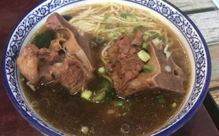 哪里的牛骨汤面正宗（牛血面是哪的）