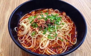 重庆小面有什么特色,渝见小面加盟