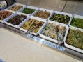 在工业区开快餐店有什么优点,开一家盒饭快餐店怎么样呢