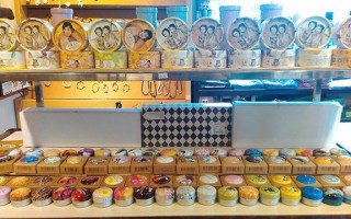 想开一个卖情侣商品的店请问情侣产品都有哪些阿？什么好卖,开间情侣餐厅怎么样好玩
