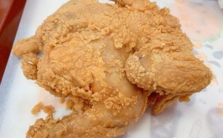 华莱士的炸全鸡和烤全鸡哪个好吃,炸鸡哪里的好吃正宗