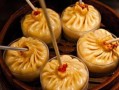 上海去哪里吃小吃（上海哪儿小吃多）