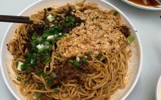 宜宾哪里的燃面好吃（宜宾哪里的燃面好吃又便宜）