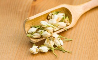 花茶放哪里（茉莉花茶为什么需要冷藏保存）