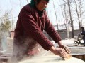 哪里人吃面糊（临沂滚煎饼和面方法）