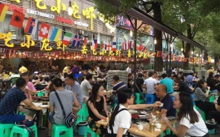在重庆开餐饮店怎么样（大学生进饭店工作有前途吗）
