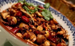 重庆哪里有好吃的鸡（重庆两江新区美食排行榜）