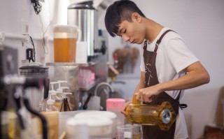 避风塘奶茶店工作怎么样（已工作，想在业余时间开家奶茶店，雇两个人照看生意。请问如何管理才能保证钱物的安全）