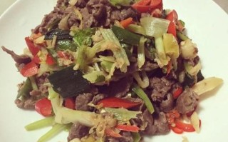 酸菜肥牛 哪里（酸菜牛肉做法）