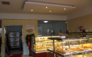 在镇上开蛋糕店的利润与风险,蛋糕店加盟利润怎么样 挣钱吗