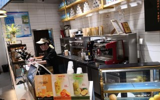 小区开奶茶店怎么样（一家奶茶店月入十万正常吗）