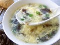 紫菜蛋花汤是哪里的菜（紫菜蛋花汤是海鲜吗）