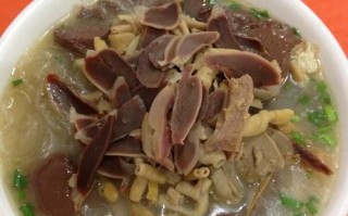 加盟妯娌老鸭粉丝汤怎么样（我开了家鸭血粉丝店，但生意很不好，怎么办呀！请多多指教）