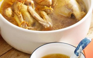 月子里炖鸽子汤加什么菜,鸽子汤哪里菜好吃