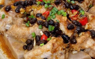 蒸蒸餐馆怎么样（形容生意很好的词语）