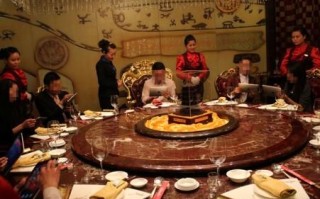 怎么样接转饭店（2021年饭店能接宴席吗）