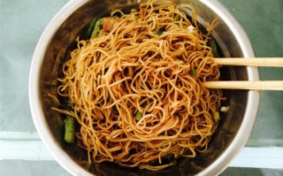 蒸的面条是哪里的（蒸面条是开水还是冷水）
