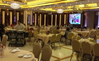 东方印象大酒店几星级,墨绿中餐厅怎么样好吃吗