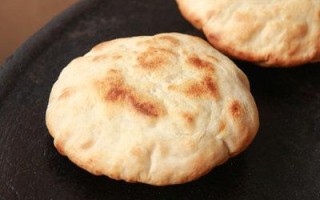 四川正宗的锅盔在哪里（荆州锅盔正宗锅盔和面技术配方）