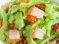 苦瓜 烧肉 哪里菜（苦瓜烧肉王刚）