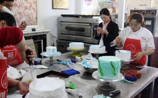 学蛋糕技术哪里有（学蛋糕技术哪里有培训）