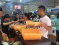 高中学校门口，开汉堡店，还是便当，糕点类的，还是麻辣烫好,汉堡店旁开麻辣烫店怎么样啊