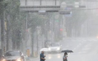 韩国乌云冰淇淋怎么样（大雨大雨快快走乌云乌云不停留歌明是什么）