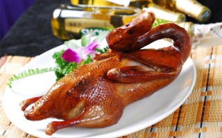 东北有个菜是卤鸭吗,卤鸭是哪里菜做的