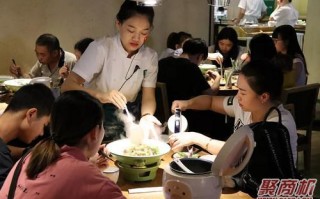 饭馆怎么样让客人进店消费（开饭店怎么吸引客人）