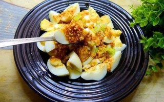 蒜泥鸡蛋是哪里的（蒜泥鸡蛋是哪里的菜名）