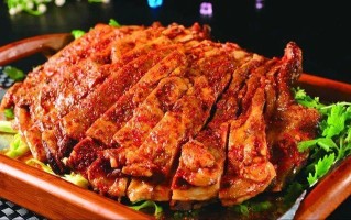 新疆烤羊排哪里好吃（乌鲁木齐烤羊肉哪家最好吃）