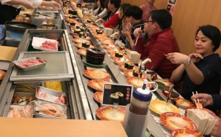 寿司餐厅上班怎么样（寿司店服务员累吗）