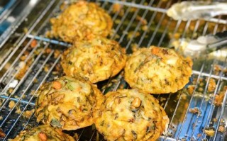 海蛎饼是哪里的小吃（海蛎饼是怎么做的）