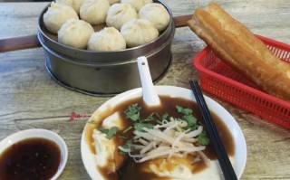 做豆腐脑哪里学（想开个早餐店，请问到哪里去学啊）