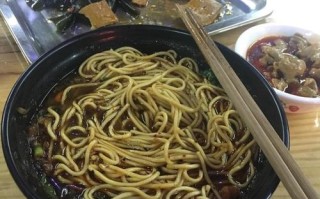 重庆面馆真实收入,重庆面馆怎么样好吃吗