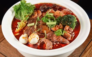 红冒坊冒菜香锅怎么样（麻辣香锅与冒菜有什么区别）