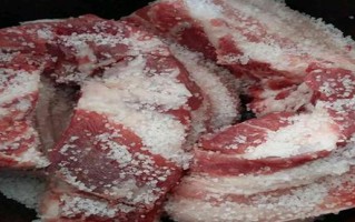 盐放哪里好（咸肉放冷藏还是冷冻）