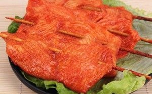 鸡里脊 哪里（里脊肉是鸡胸肉吗）